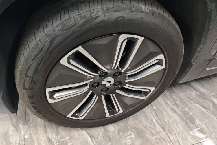 Used Nio ES7 2022 100 kWh Left Front Wheel Hub