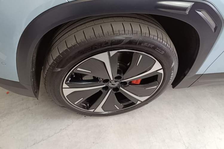 Used Nio ES7 2022 100kWh First Edition Left Front Wheel Hub