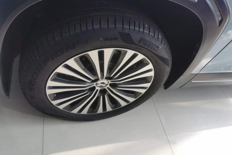 Used Nio ES7 2022 75 kWh Left Front Wheel Hub