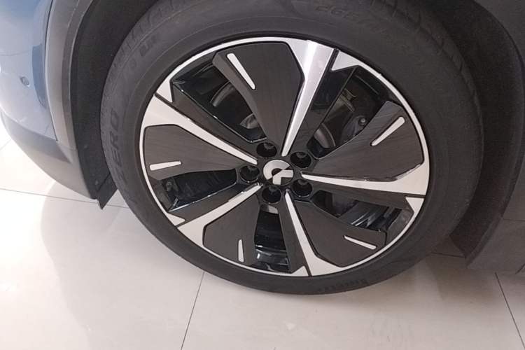 Used Nio ES7 2022 100kWh First Edition Left Front Wheel Hub