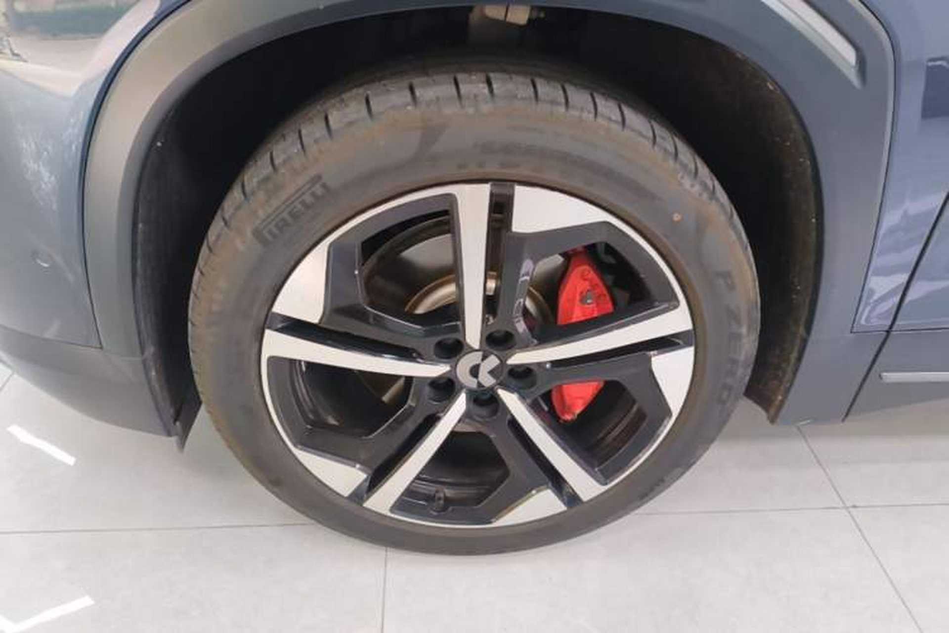 Used Nio ES7 2022 75 kWh Left Front Wheel Hub