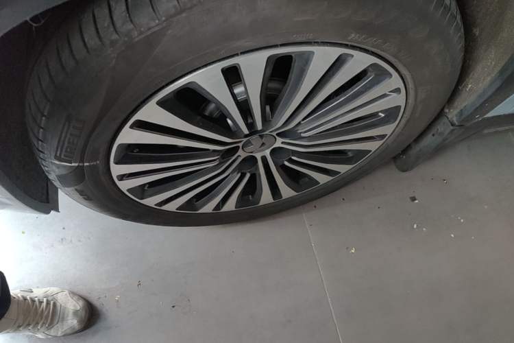 Used Nio ES7 2022 100 kWh Left Front Wheel Hub