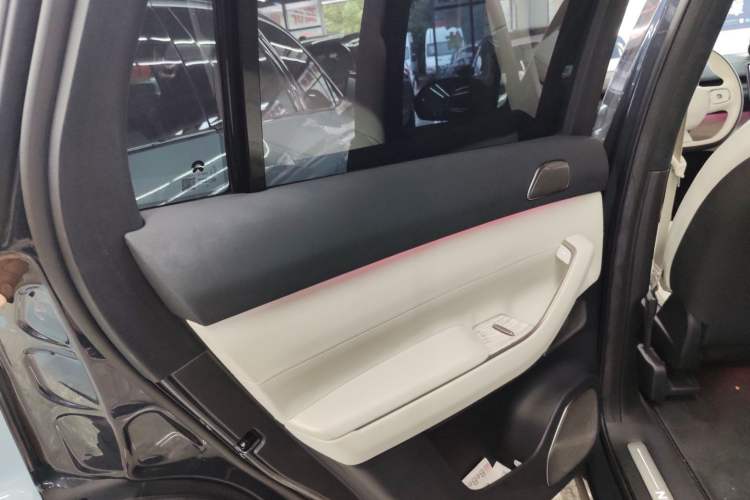 Used Nio ES7 2022 100kWh First Edition Left Rear Door Interior