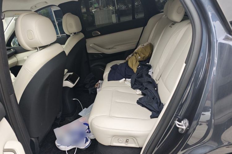 Used Nio ES7 2022 75 kWh Left Rear Seat