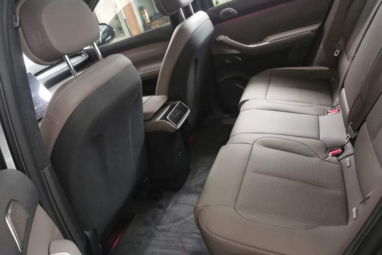 Used Nio ES7 2022 75 kWh Left Rear Seat