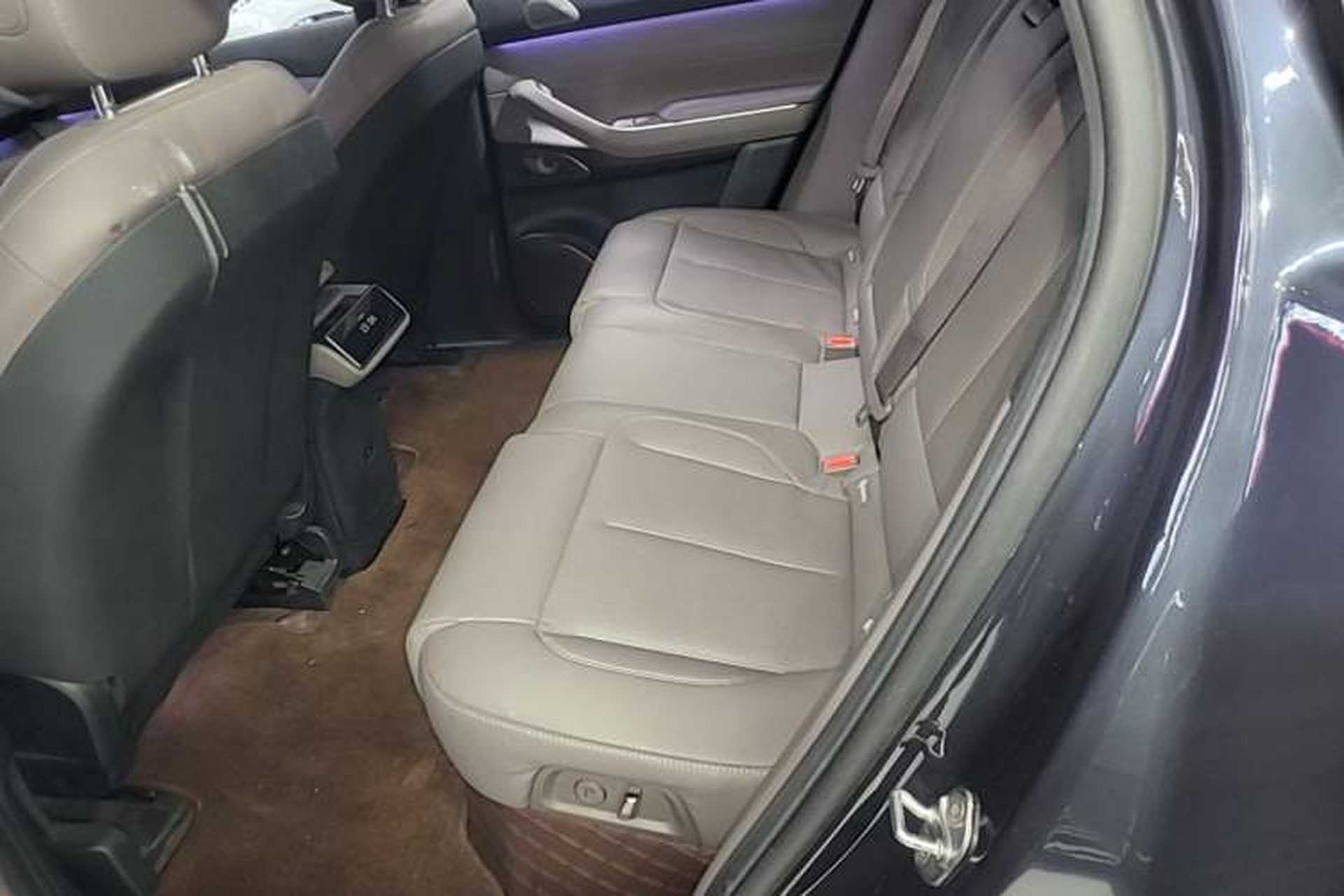 Used Nio ES7 2022 75 kWh Left Rear Seat
