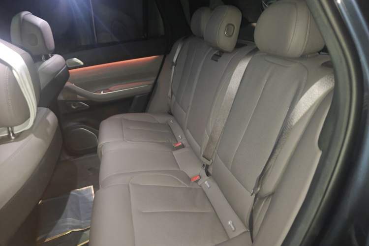 Used Nio ES7 2022 75 kWh Left Rear Seat