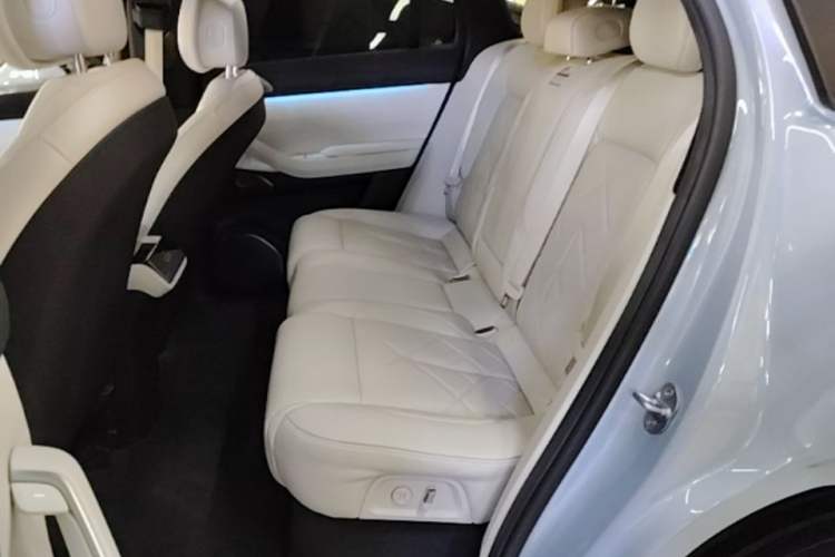 Used Nio ES7 2022 100kWh First Edition Left Rear Seat