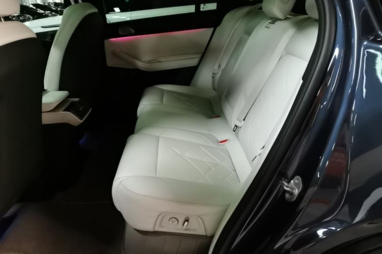 Used Nio ES7 2022 100 kWh Left Rear Seat