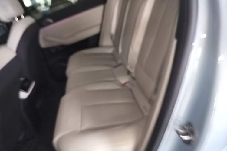 Used Nio ES7 2022 75 kWh Left Rear Seat