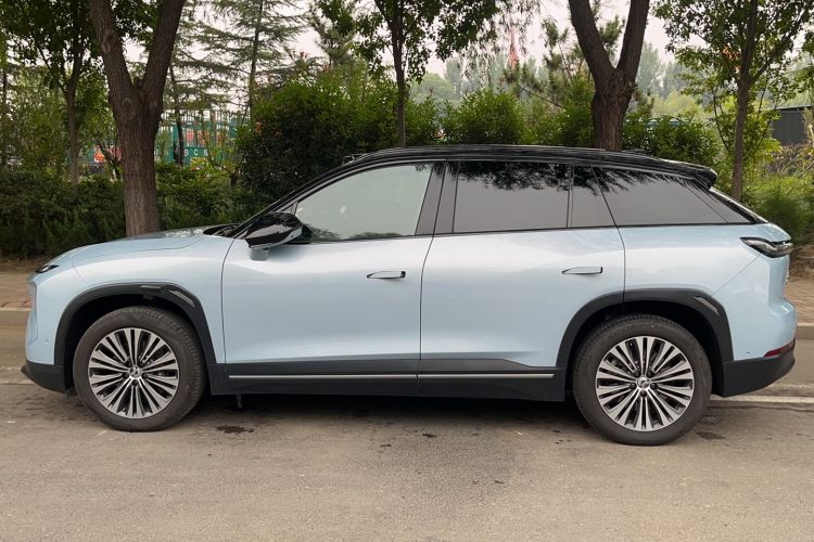 Used Nio ES7 2022 75 kWh Left Side
