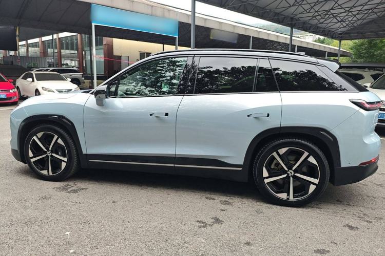 Used Nio ES7 2022 100kWh First Edition Left Side