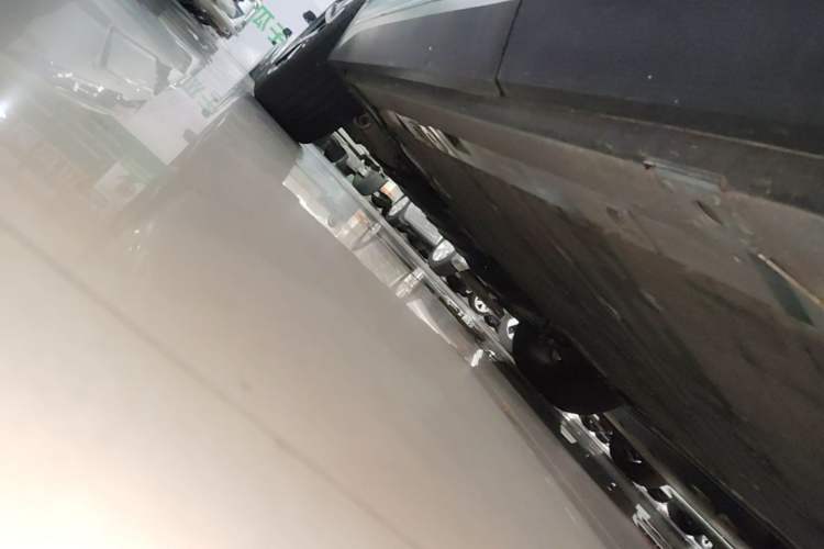 Used Nio ES7 2022 100kWh First Edition Left Side Sill
