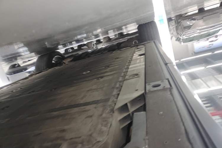 Used Nio ES7 2022 100kWh First Edition Left Side Sill