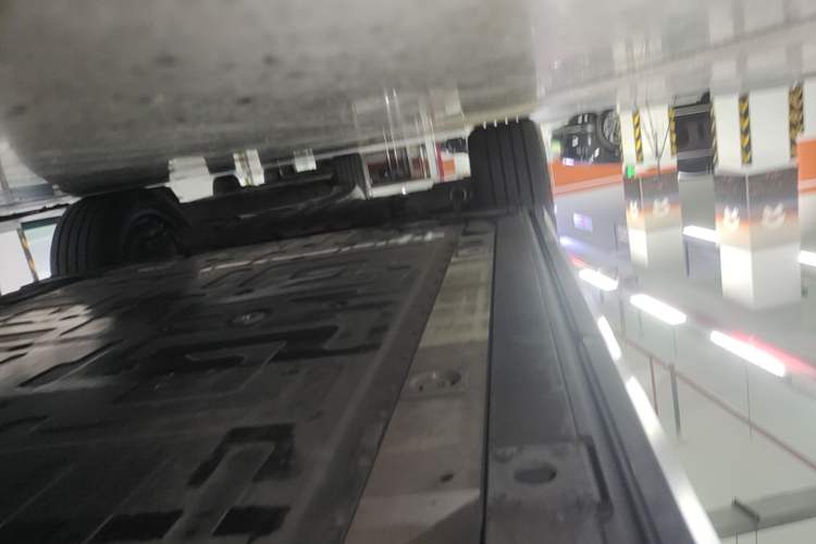 Used Nio ES7 2022 75 kWh Left Side Sill