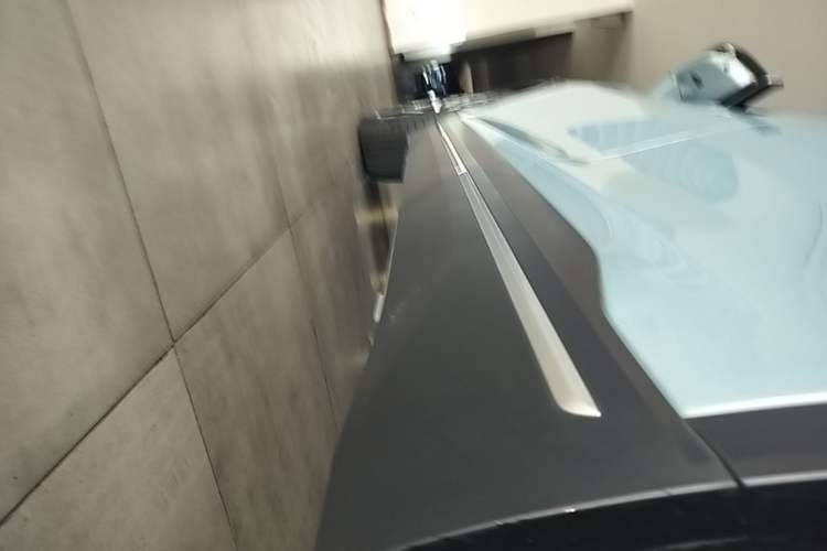 Used Nio ES7 2022 100kWh First Edition Left Side Sill