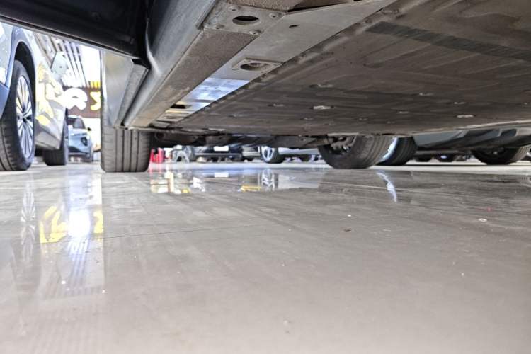 Used Nio ES7 2022 100kWh First Edition Left Side Sill