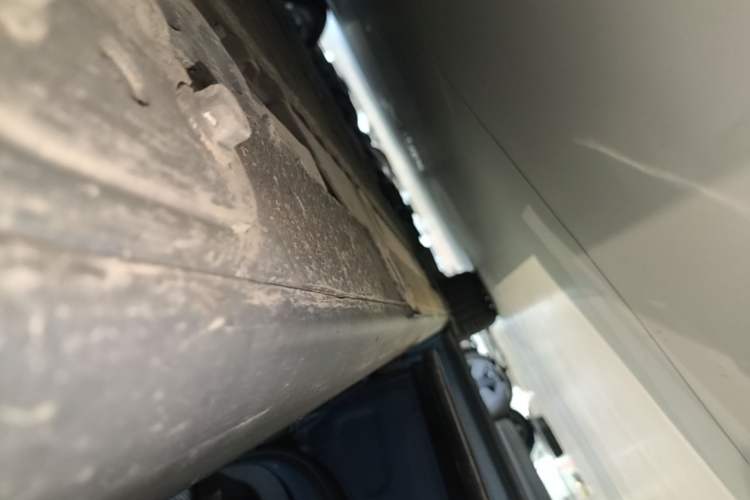 Used Nio ES7 2022 100kWh First Edition Left Side Sill