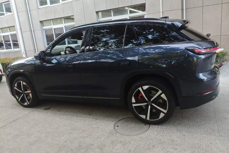 Used Nio ES7 2022 100kWh First Edition Left Side