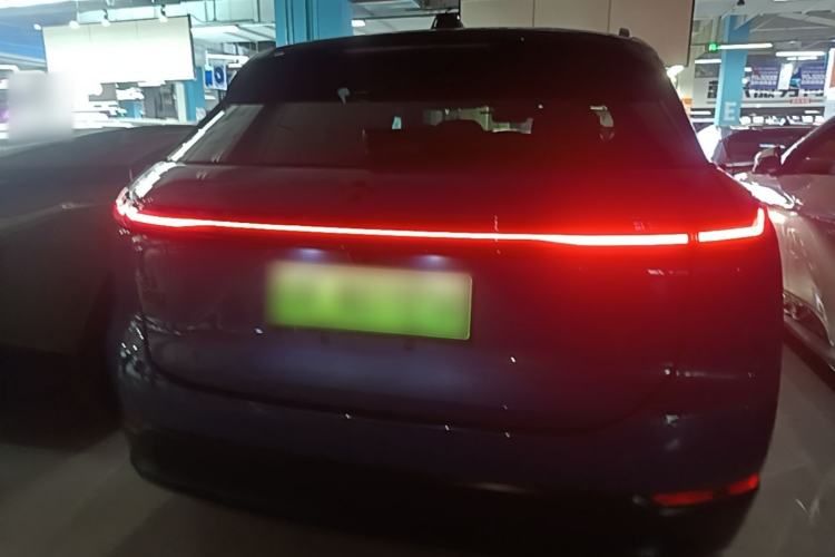 Used Nio ES7 2022 100 kWh Rear