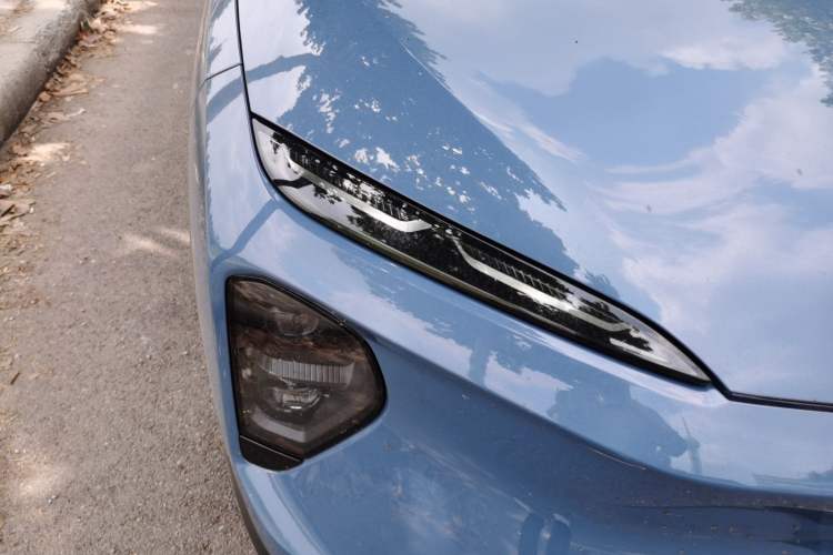 Used Nio ES7 2022 100kWh First Edition Right Front Headlight