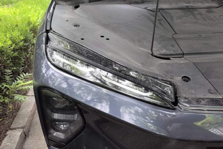 Used Nio ES7 2022 100kWh First Edition Right Front Headlight