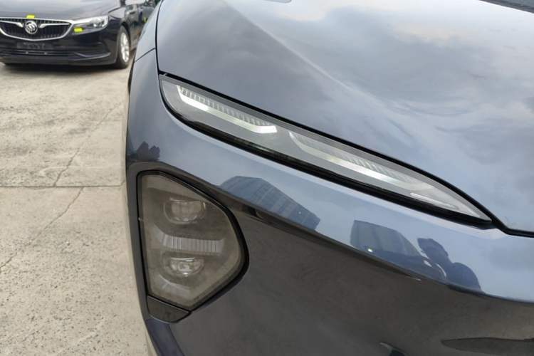 Used Nio ES7 2022 100kWh First Edition Right Front Headlight