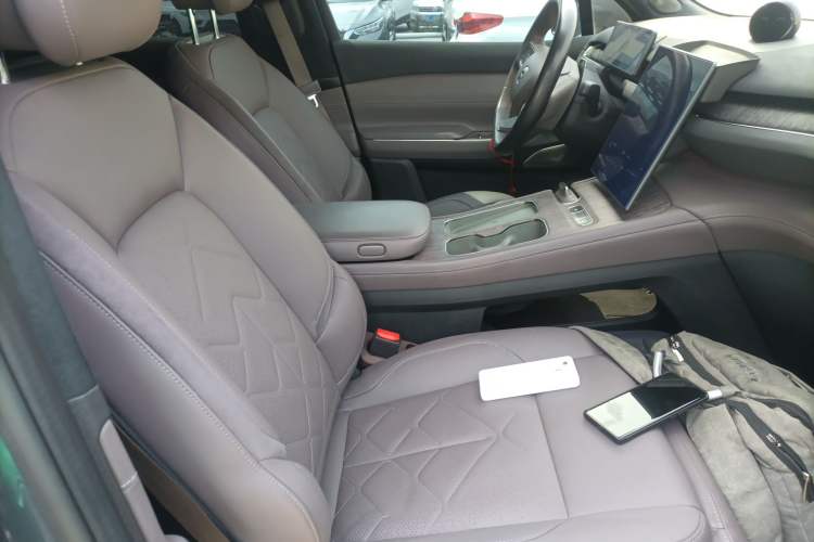 Used Nio ES7 2022 100kWh First Edition Right Front Seat