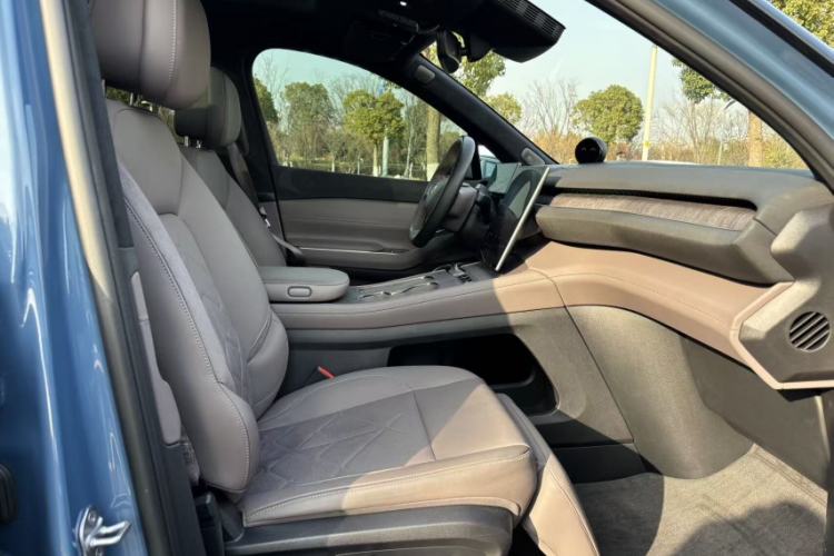 Used Nio ES7 2022 100kWh First Edition Right Front Seat