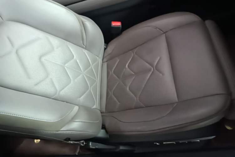 Used Nio ES7 2022 100kWh First Edition Right Front Seat