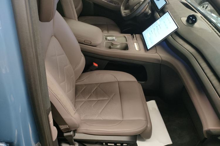 Used Nio ES7 2022 100kWh First Edition Right Front Seat