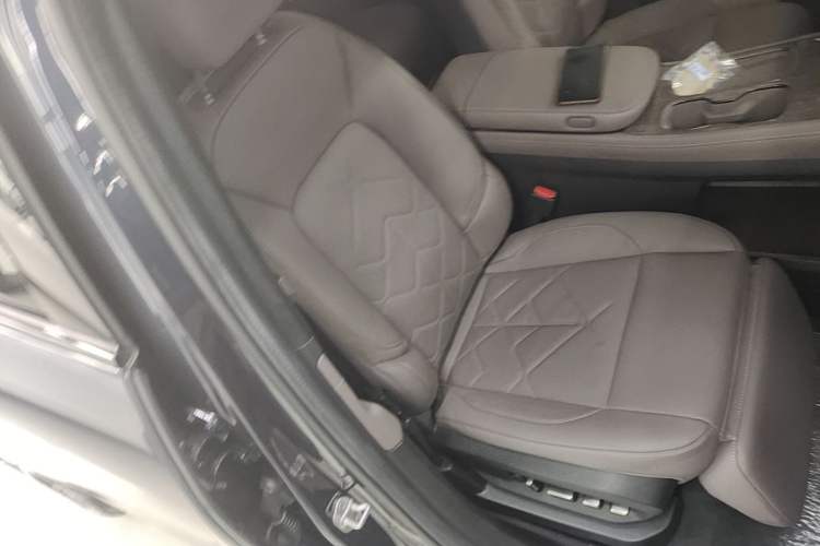 Used Nio ES7 2022 100kWh First Edition Right Front Seat