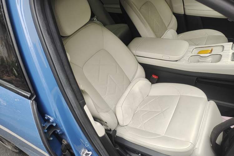 Used Nio ES7 2022 100kWh First Edition Right Front Seat