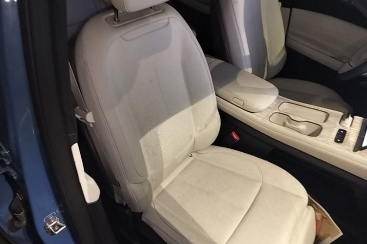 Used Nio ES7 2022 75 kWh Right Front Seat