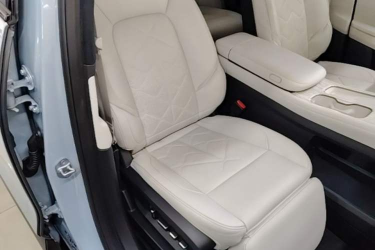 Used Nio ES7 2022 100kWh First Edition Right Front Seat
