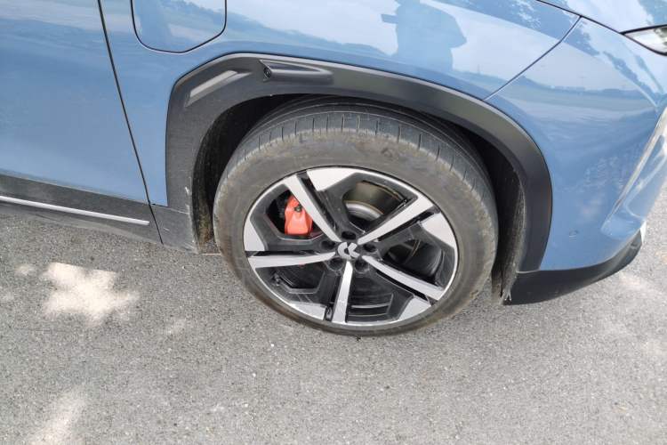 Used Nio ES7 2022 100kWh First Edition Right Front Wheel Hub
