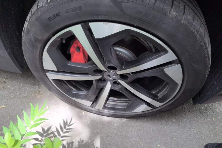 Used Nio ES7 2022 100kWh First Edition Right Front Wheel Hub