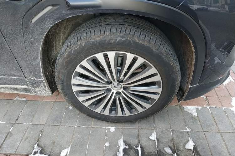 Used Nio ES7 2022 75 kWh Right Front Wheel Hub