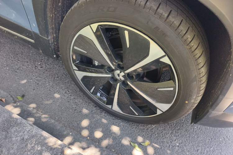 Used Nio ES7 2022 100kWh First Edition Right Front Wheel Hub