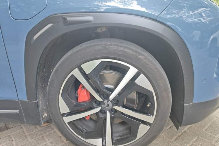 Used Nio ES7 2022 100kWh First Edition Right Front Wheel Hub