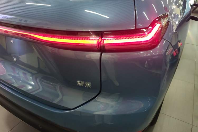 Used Nio ES7 2022 75 kWh Right Rear Taillight
