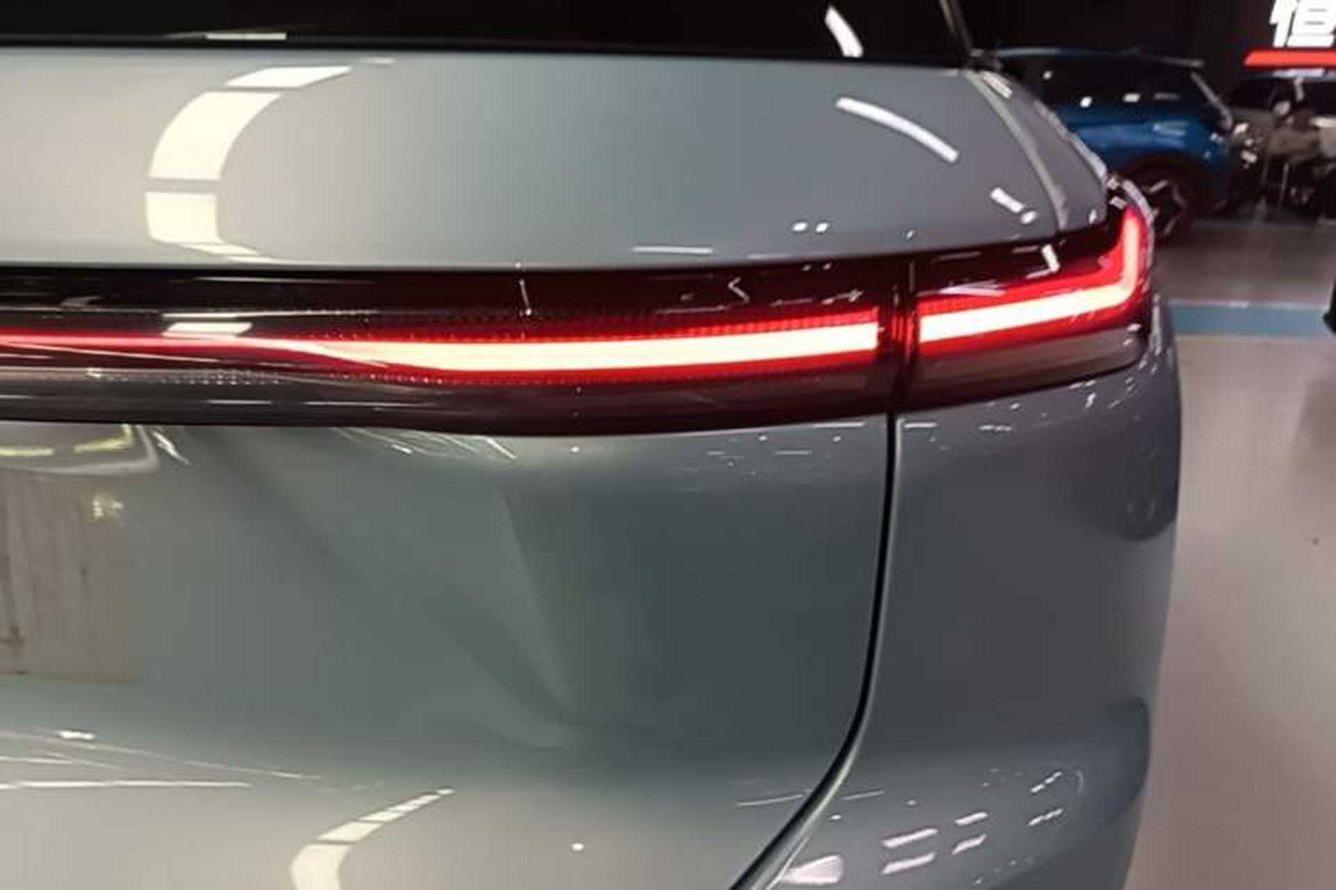 Used Nio ES7 2022 75 kWh Right Rear Taillight