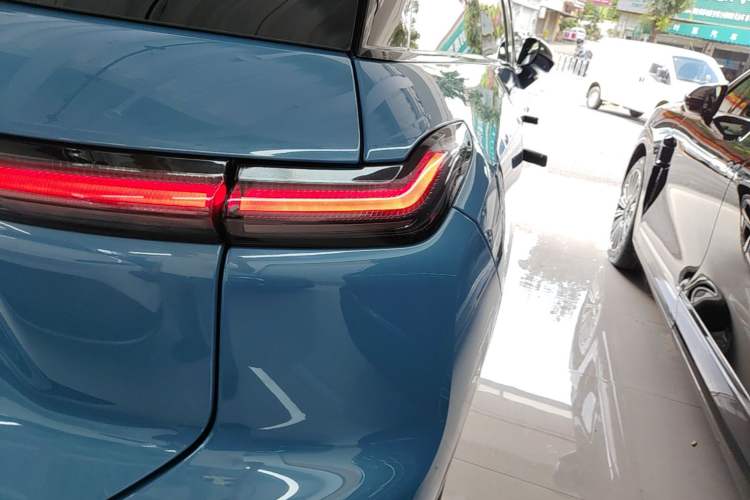 Used Nio ES7 2022 100kWh First Edition Right Rear Taillight