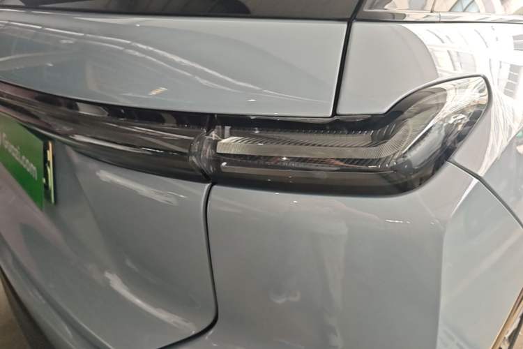 Used Nio ES7 2022 75 kWh Right Rear Taillight