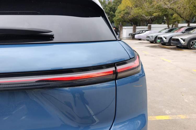 Used Nio ES7 2022 100kWh First Edition Right Rear Taillight