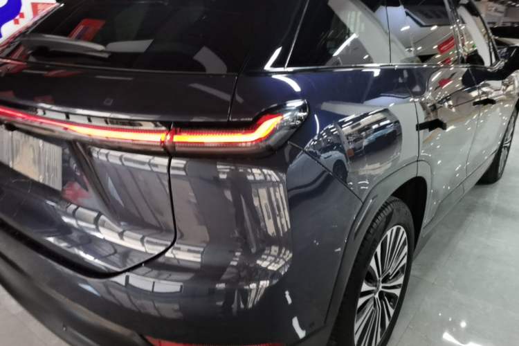 Used Nio ES7 2022 100 kWh Right Rear Taillight