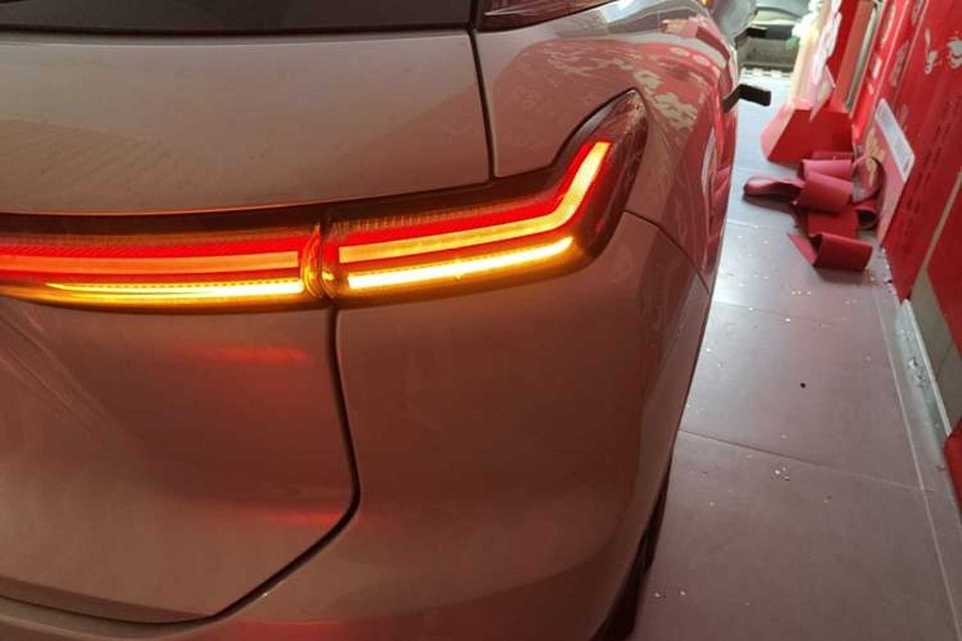 Used Nio ES7 2022 100 kWh Right Rear Taillight