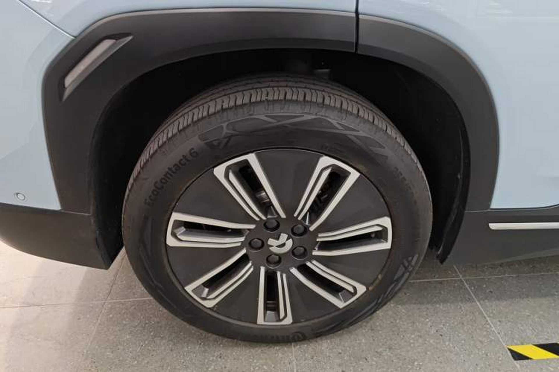 Used Nio ES7 2022 75 kWh Right Rear Wheel Hub