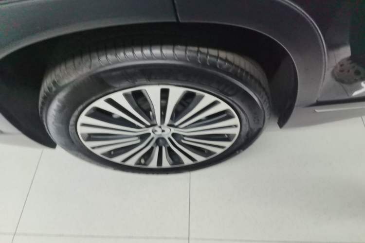Used Nio ES7 2022 75 kWh Right Rear Wheel Hub
