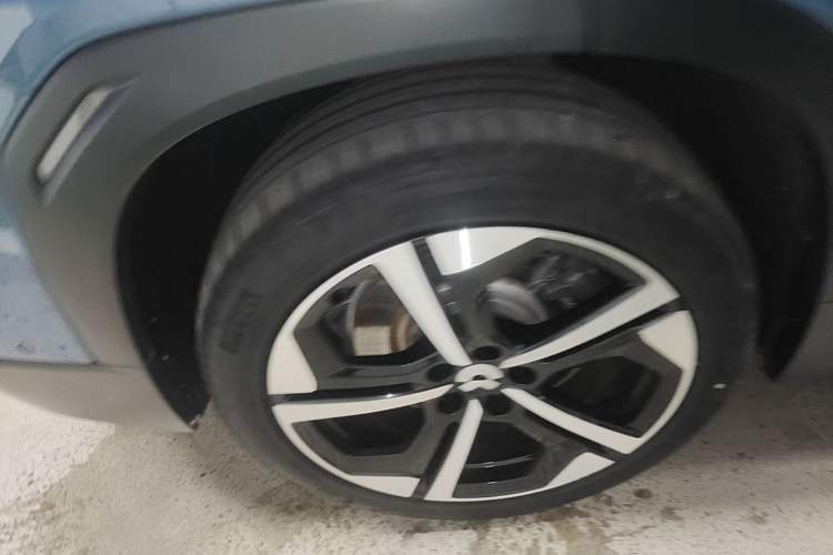 Used Nio ES7 2022 100kWh First Edition Right Rear Wheel Hub
